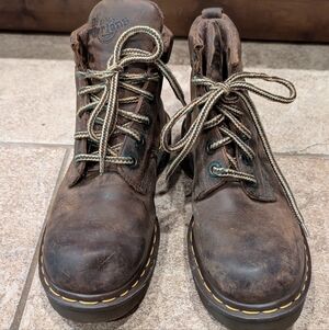 Vintage Dr. Martens Air Wair 8283 US Men's Size 7 Women's Size 8